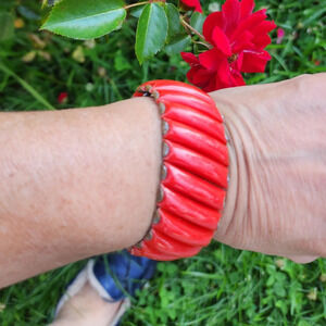 Vintage lucite.expansion‎ bracelet